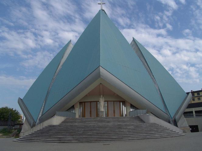 Parafia rzymskokatolicka Matki Bożej Królowej Świata