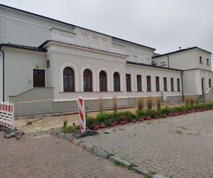 Dziewięć parków kieszonkowych w Siedlcach powstanie jeszcze w 2025 roku, w tym ten przy sali widowiskowej Podlasie