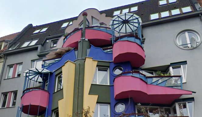 Kolorowa plomba we Wrocławiu. W latach 90-tych to był najpiękniejszy budynek we Wrocławiu