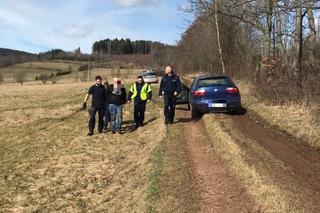 Pościg, blokada i potrącony policjant. Sceny niczym z filmu sensacyjnego
