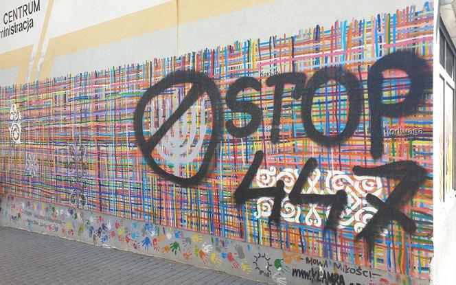 Mural "Utkany wielokulturowością" zniszczony po raz trzeci!