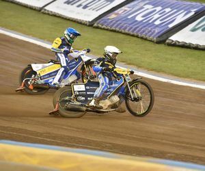 PRES Grupa Deweloperska Toruń - Bayersystem GKM Grudziądz, zdjęcia Motoareny. Fotorelacja z trybun i toru