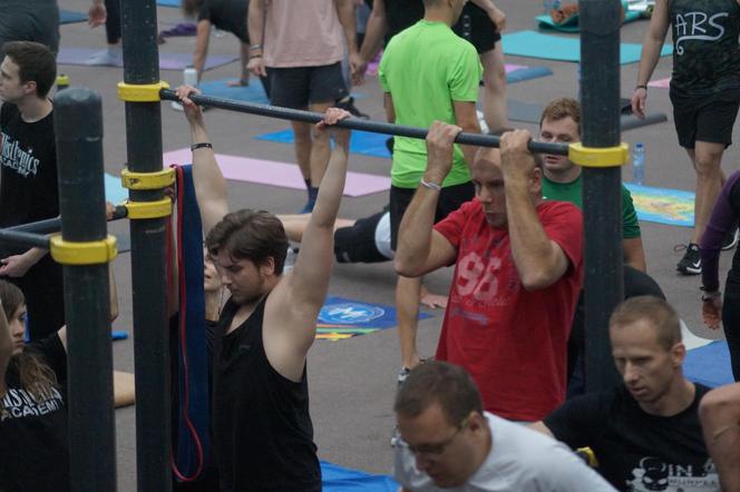 Ponad 300 osób ćwiczyło na SISU Arenie. Za nami ogólnopolski trening kalisteniki! 