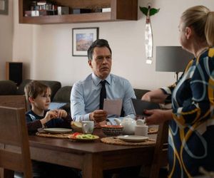 Na dobre i na złe odc. 951. Andrzej Falkowicz (Michał Żebrowski), Jadzia (Aldona Jankowska), Edzio (Marcel Rebandel) 