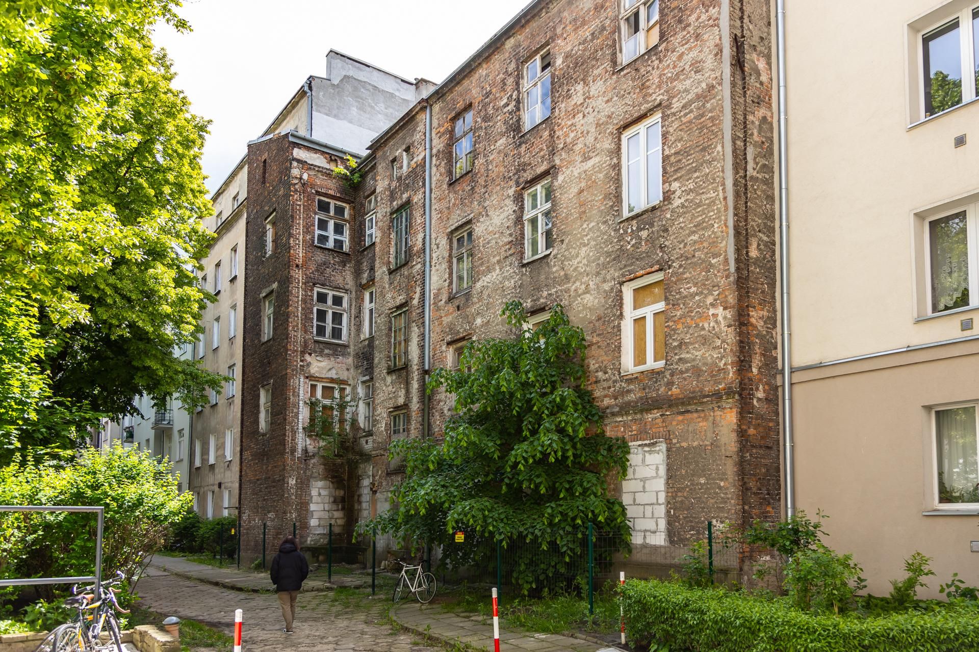 Kamienica przy ul. Węgierskiej 6 w Warszawie