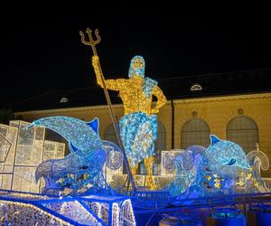 Królewski Ogród Światła - zdjęcia iluminacji w warszawskim Pałacu Wilanów