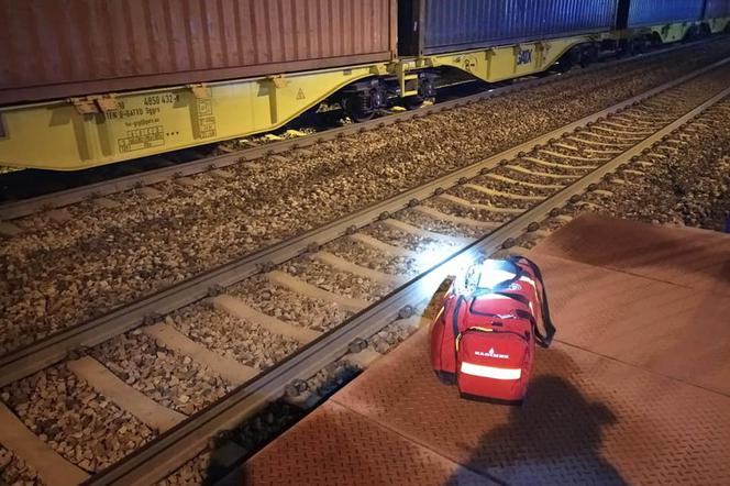 34-latek rzucił się pod pociąg relacji Warszawa-Gdynia! Nie miał żadnych szans