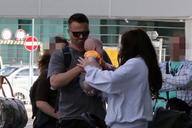 Marcin Hakiel z rodziną lecą na wakacje