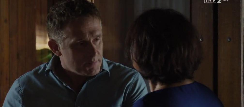 M jak miłość odc. 1410. Marysia (Małgorzata Pieńkowska), Artur Rogowski (Robert Moskwa)