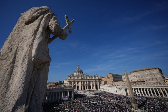 Był satanistycznym kapłanem, został świętym! Decyzja papieża Leona XIV