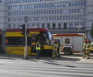  Zderzenie tramwajów w centrum Warszawy. 13 osób rannych, ruch tramwajowy wstrzymany