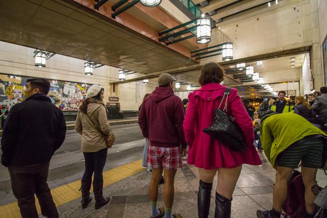 „No Pants Subway Ride”