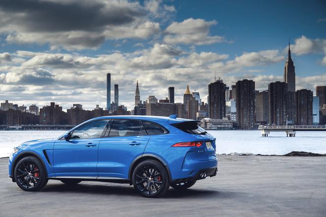 Jaguar F-Pace SVR