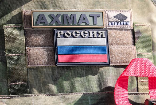  Rosyjski żołnierz chwali się żonie, ile nakradł w Ukrainie. Ona składa zamówienie: laptop, buty i garnitur