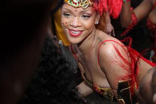 Rihanna została królową Barbadosu ZDJĘCIA!