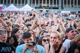 Sosnowiec Fun Festival. Publiczność szaleje przed sceną