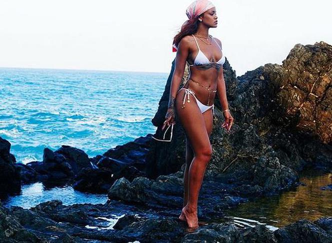 Rihanna Instagram: RiRi w BIKINI wie, jak w pełni wykorzystać swój wolny czas! [FOTO]