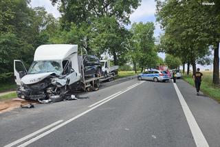 Tragedia pod Częstochową. Kierowca zginął po czołowym zderzeniu z lawetą
