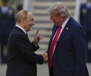 Spotkanie Trumpa z Putinem na Alasce. Powrót na salony bez przełomu w sprawie Ukrainy