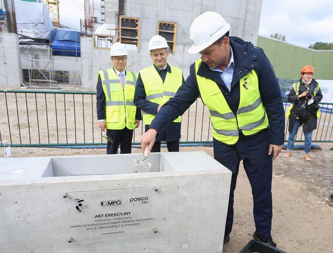 Wielka spalarnia rośnie w oczach. Prezydent wmurował akt erekcyjny 