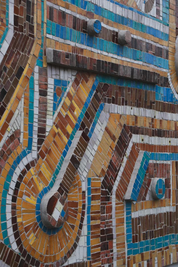 Mozaiki z PRL-u w Tychach - zdjęcia. Gdzie je znaleźć?