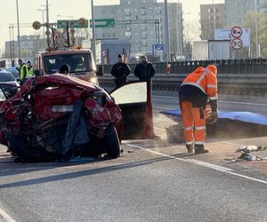Tragiczny wypadek na S8 w Warszawie. Jedna osoba nie żyje, duże utrudnienia!