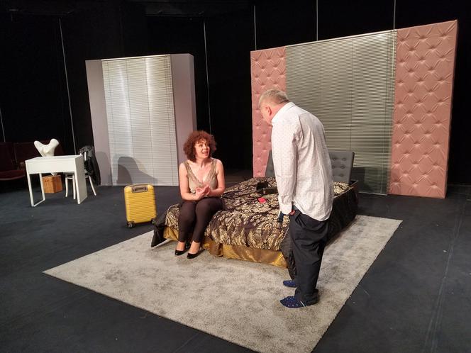 Nowa sztuka kieleckich speców od komedii. Premiera Teatru TeTaTeT