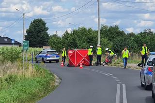 55-letni motorowerzysta zabił się na barierkach! Tragiczny wypadek pod Gnieznem [ZDJĘCIA]