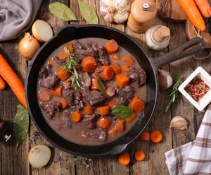 Beef (boeuf) bourguignon według Magdy Gessler [Orient X-press, Pełen Rondel, Grodzisk Mazowiecki]