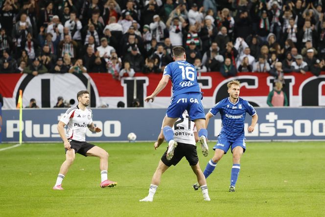 Legia Warszawa - Lech Poznań: Zdjęcia kibiców z klasyku i 13. kolejki PKO BP Ekstraklasy