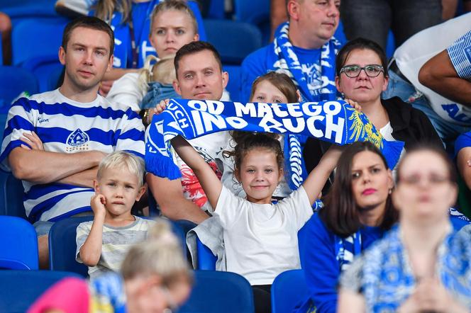 Tłumy kibiców na Stadionie Śląskim. Ruch Chorzów zmierzył się z Pogonią Siedlce