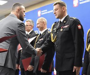 Wręczono odznaki Świętego Floriana i innne medale strażakom. Wśród zasłużonych wójt Gminy Iława