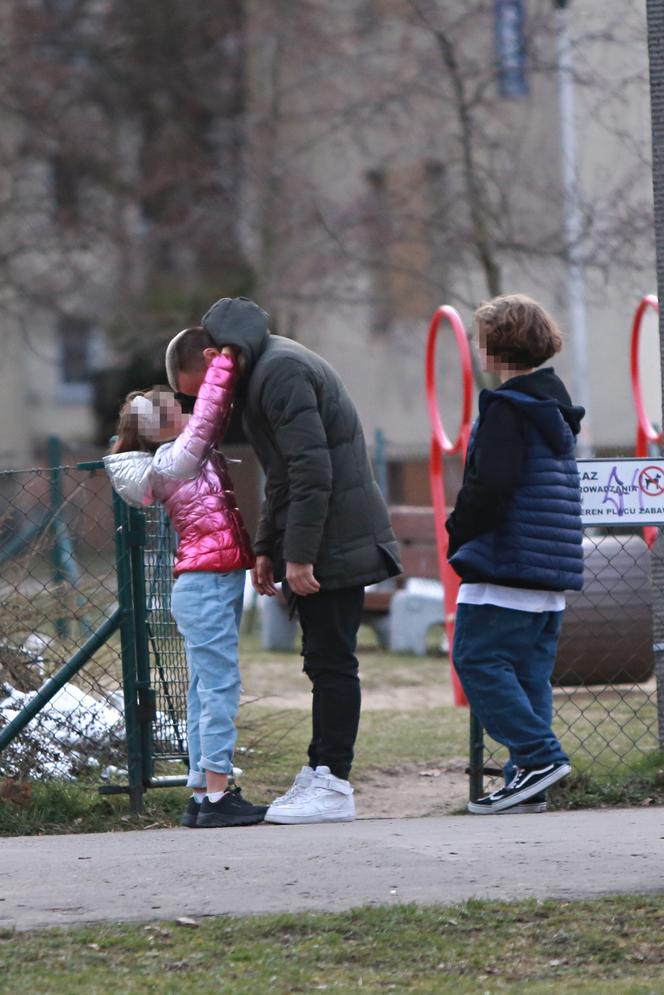 Tak wygląda tydzień z tatą Marcinem Hakielem