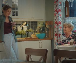 M jak miłość odc. 1849. Natalka (Dominika Suchecka), Barbara (Teresa Lipowska)