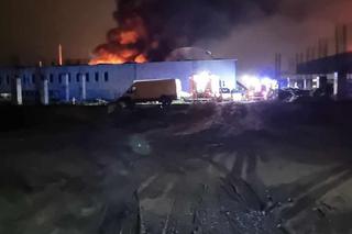 Pożar w Łodzi. Przy Szczecińskiej płonęła hala produkcyjna