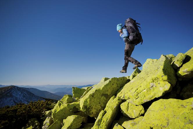 Co zabrać w góry i jak zachowywać się na szlaku? Zasady bezpieczeństwa w górach