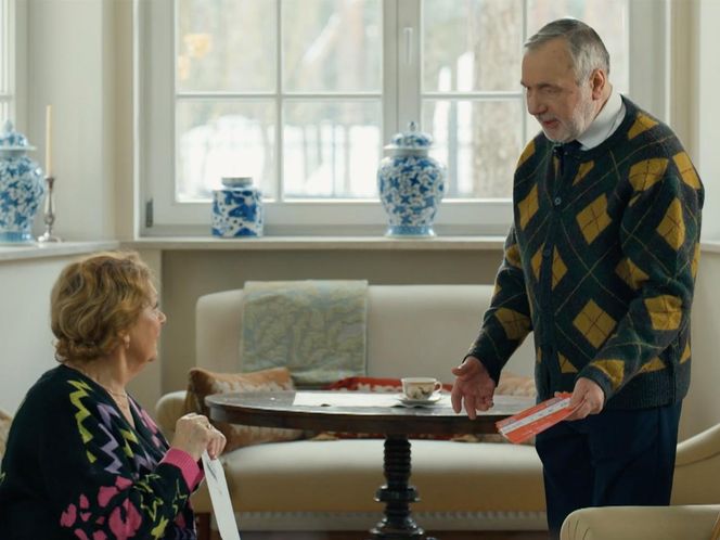 Barwy szczęścia, odcinek 3195: Józefina (Elżbieta Jarosik), Andrzej (Leon Charewicz) 