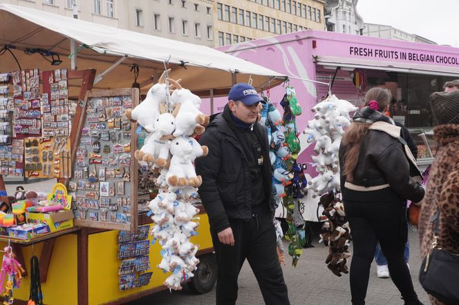 Kiermasz i inscenizacja na Placu Wolności z okazji Kaziuka Wileńskiego