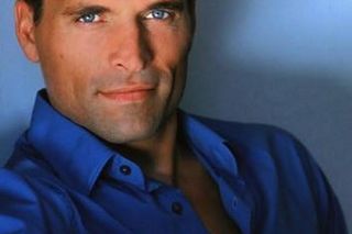 Były gwiazdor, obecnie nauczyciel, z zarzutami wykorzystania swojej uczennicy