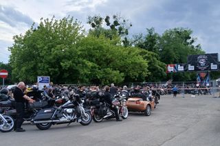 Lśniące maszyny i ryk silników. Do Bydgoszczy przyjechało kilka tysięcy harleyowców