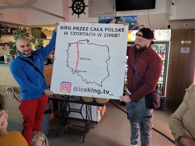 Rekord Guinnessa pobity w Tarnobrzegu! Łukasz Szpunar spędził w lodzie ponad 4 godziny!