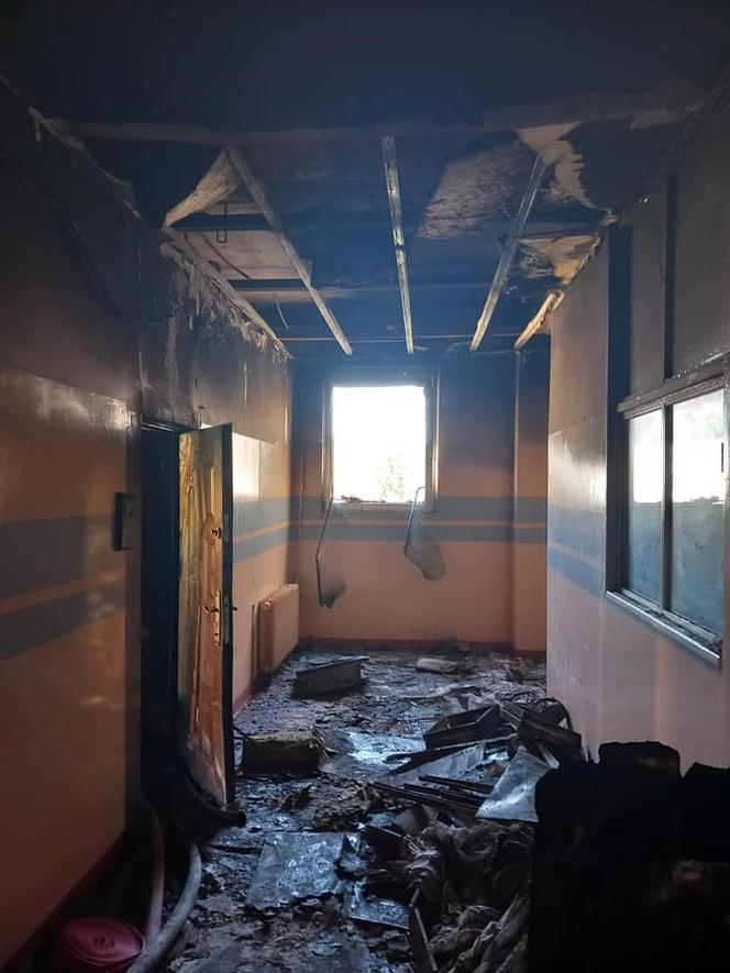 Pożar mieszkania w Dąbrowie Górniczej. Spłonęło niemal doszczętnie