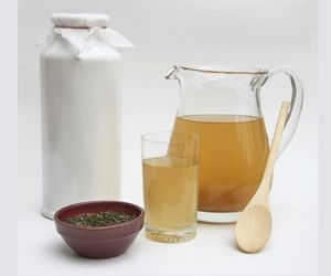 Kombucha - przepis na napój z kombuchy. Jak zrobić napój z kombuchy?