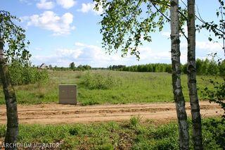 Służebność drogi koniecznej - na czym polega? Czy sąsiad może zabronić przejazdu przez swoją posesję?