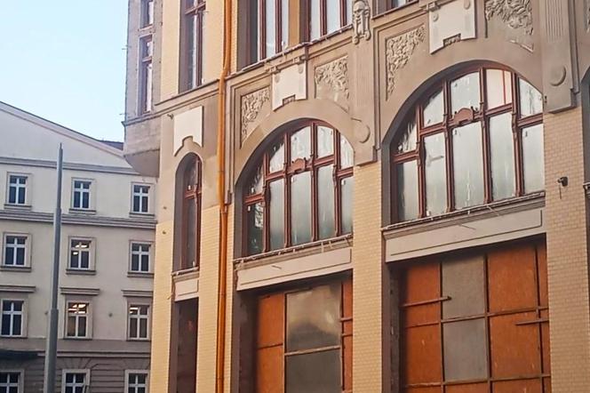 Stara drukarnia pięknieje
