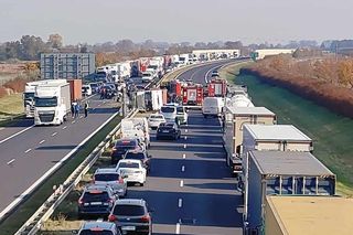 Tragiczny wypadek na S5 pod Poznaniem! Nie żyje 22-latek 