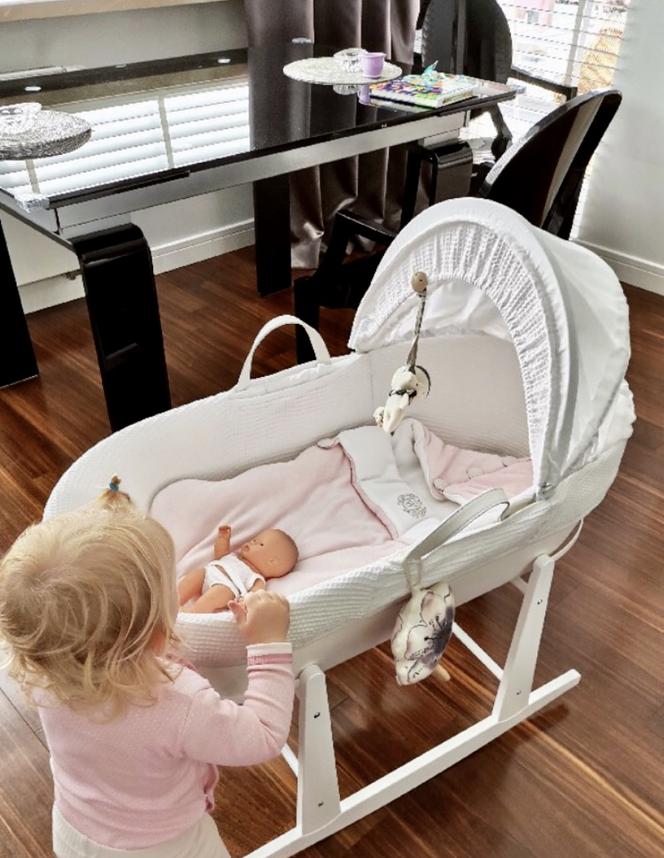 Zosia czeka na siostryzczkę