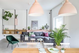 Styl industrialny w Gdyni. 109-metrowe mieszkanie z ogródkiem