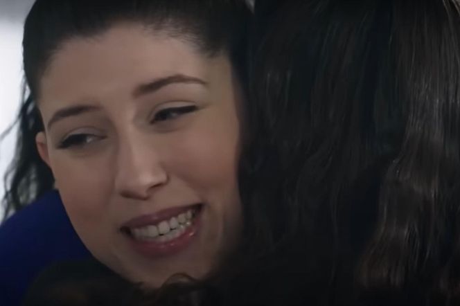 Seher wręczy Cicek jej wymarzoną suknię ślubną 