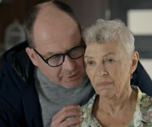 Barwy szczęścia, odcinek 3192: Krystyna (Hanna Bieluszko), Marek Złoty (Marcin Perchuć)